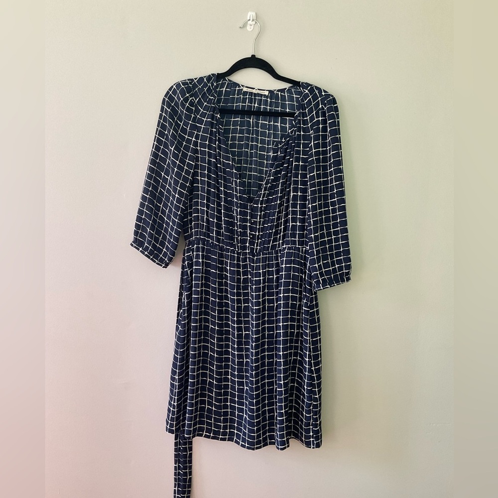 Daniel Rainn 3/4 sleeve knee length navy patterned dress